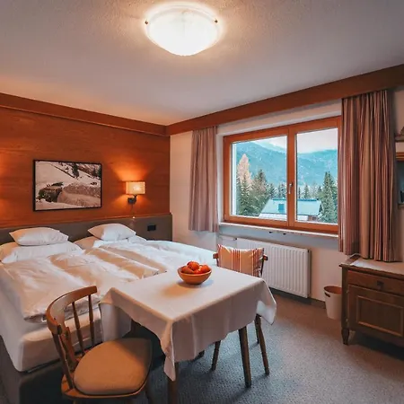 Guest house Garni Almjur