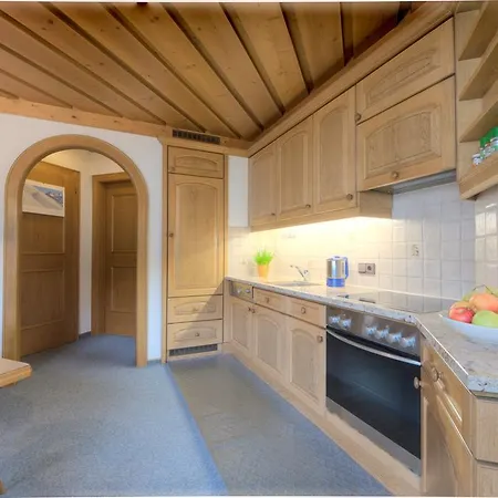 Guest house Garni Almjur 3*